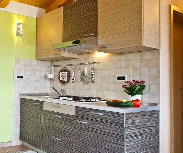 Semesterbostad Casa Rodeli